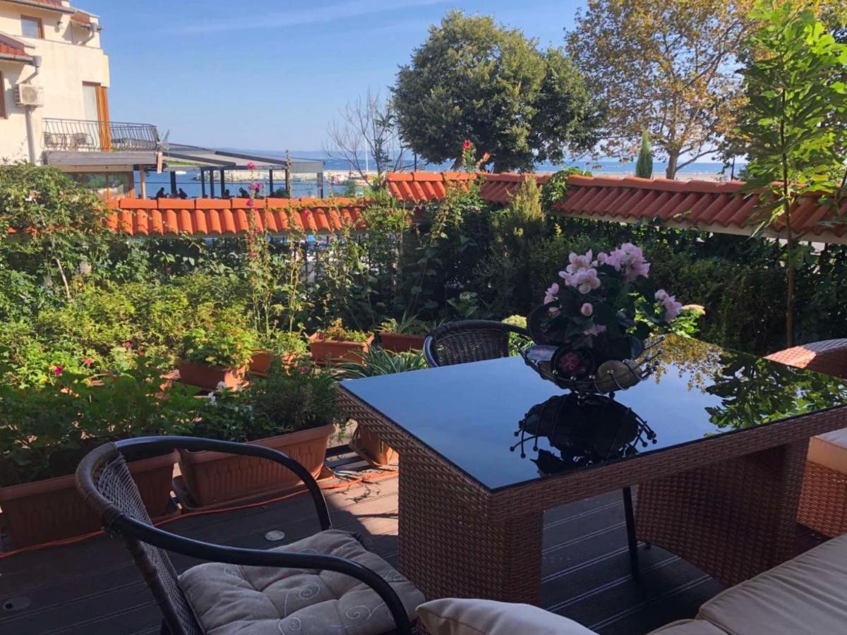 Breeze Guest House 切尔诺莫雷茨 外观 照片