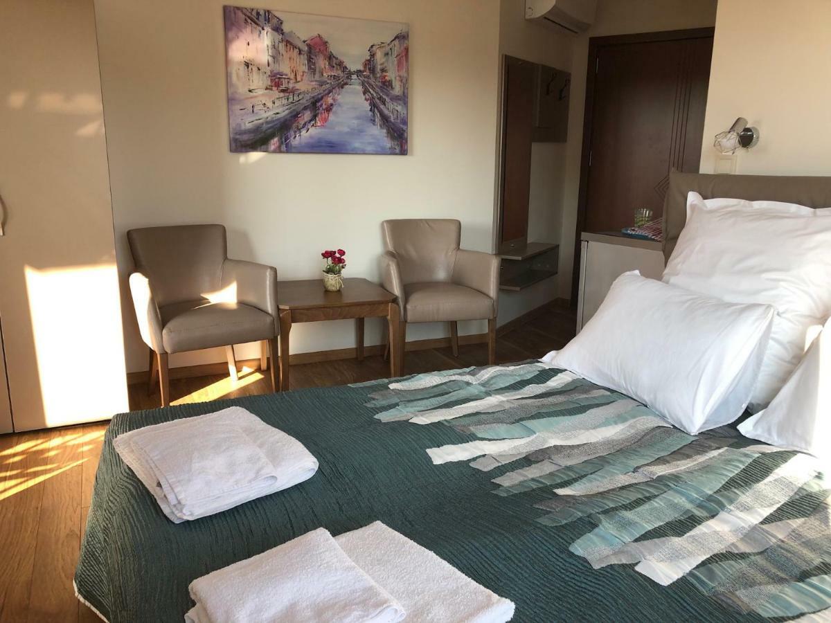 Breeze Guest House 切尔诺莫雷茨 外观 照片